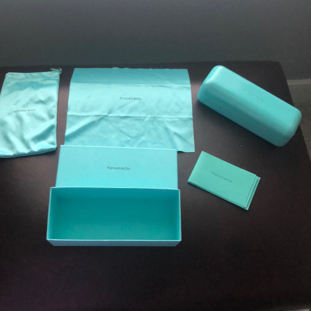 Tiffany eyeglass case, box, pouch & cleaning cloth